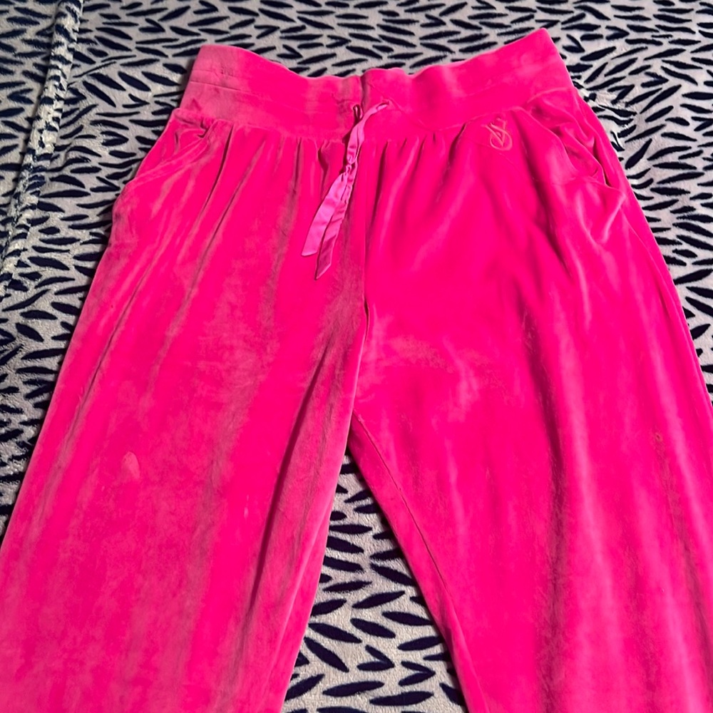 Victoria Secret Sweatpants — worn once still brand new